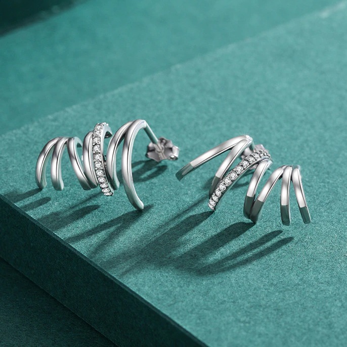 Brincos Prata 925 e Zircônias Claws